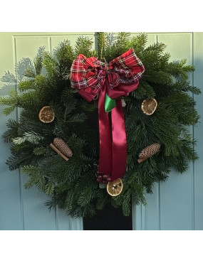 Fresh spruce wreaths (...